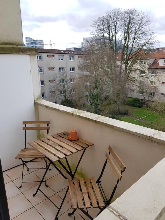 Perfect Apartment To Visit The Fair Or City Düsseldorf Kültér fotó
